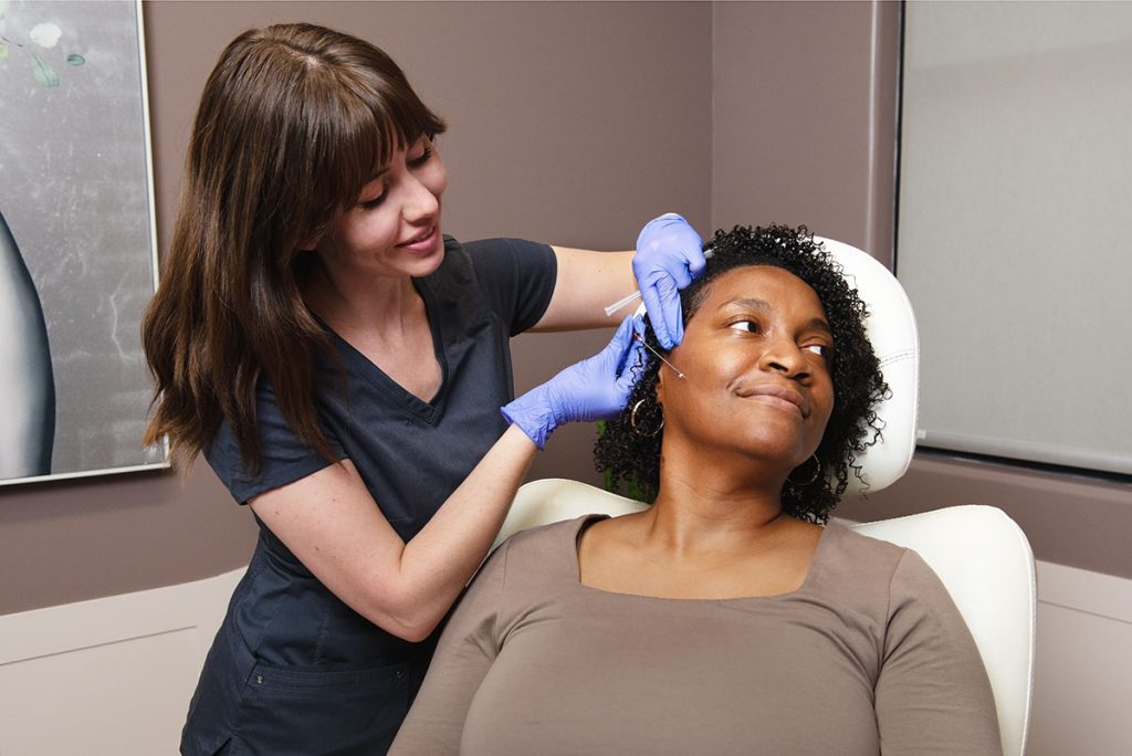 Dr Stephanie at Onyx Integrative in Gilbert AZ performs a PDO thread lift.